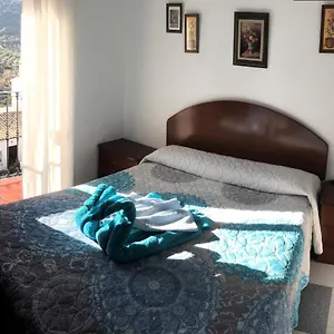 https://benamahoma-rural.es-andalucia.com