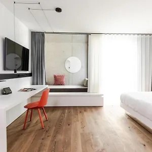 Hotel Kpm & Residences