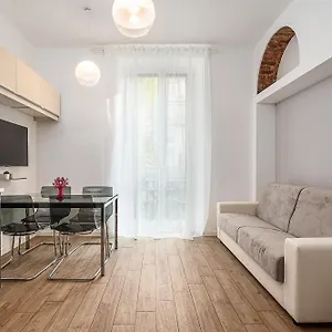 https://apt-classbnb-elegant-near-the-city-center.it-lombardy.com