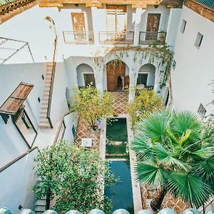زيارة الفندق