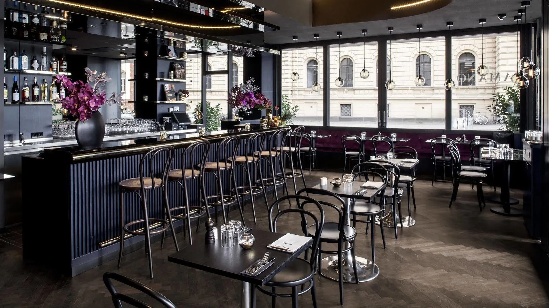 Hotel Amano Grand Central Berlin 3*,